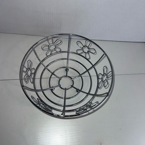 Vintage Retro Floral Metal Wire Fruit Bowl With Flower Detail Cottage Beach - Picture 2 of 6